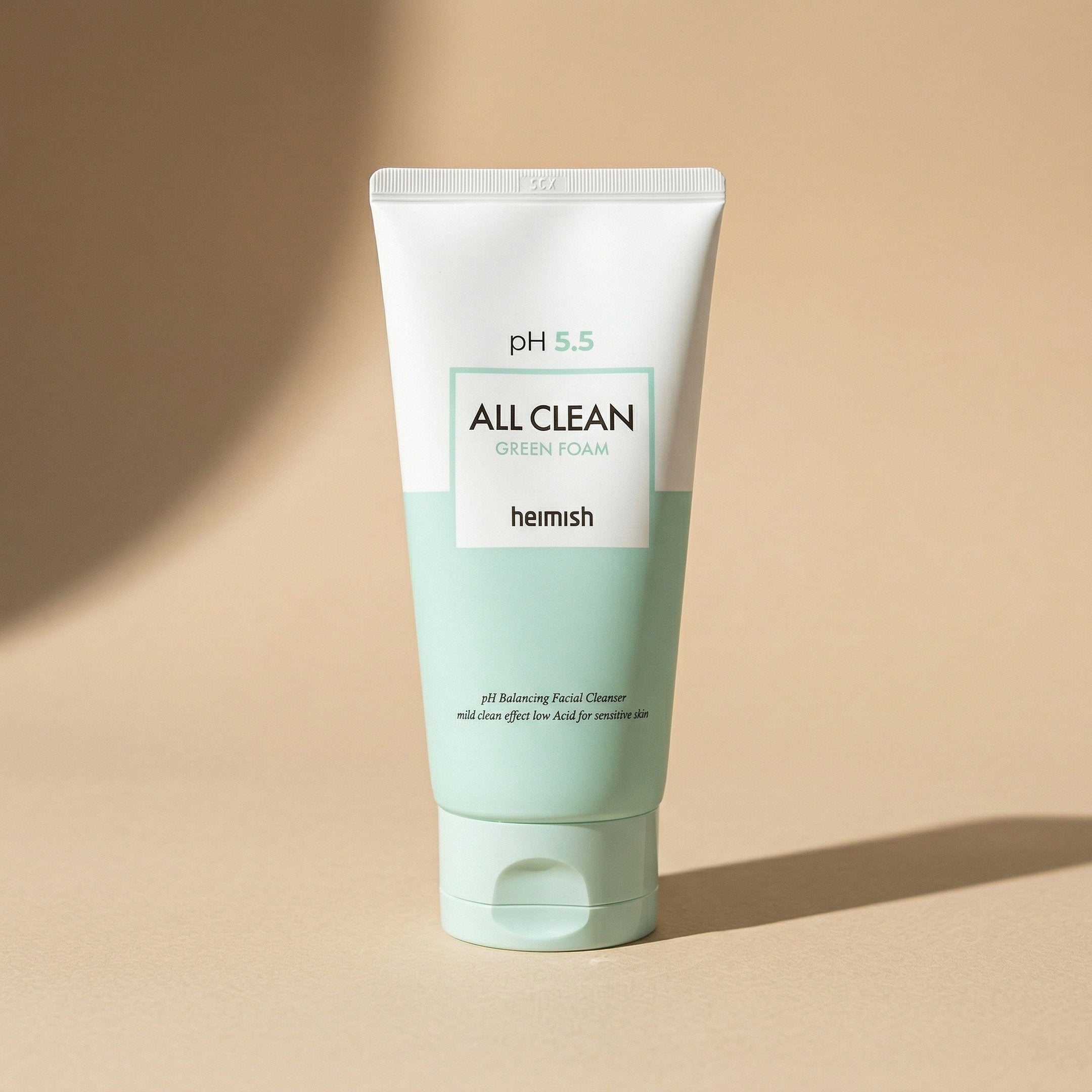 Heimish — All Clean Green Foam pH 5.5 — editorial — fundo bege