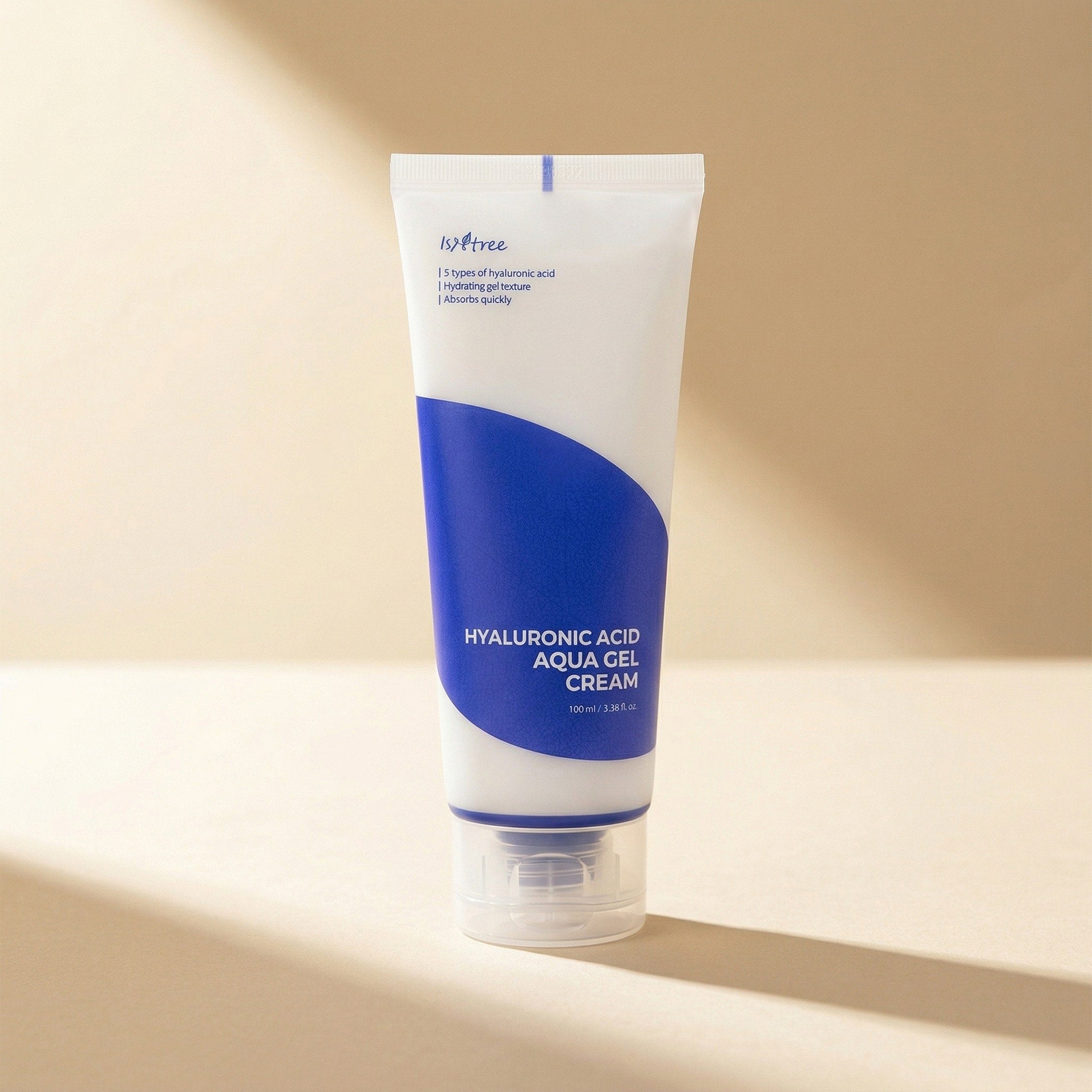ISNTREE — Hyaluronic Acid Aqua Gel Cream — editorial — fundo bege