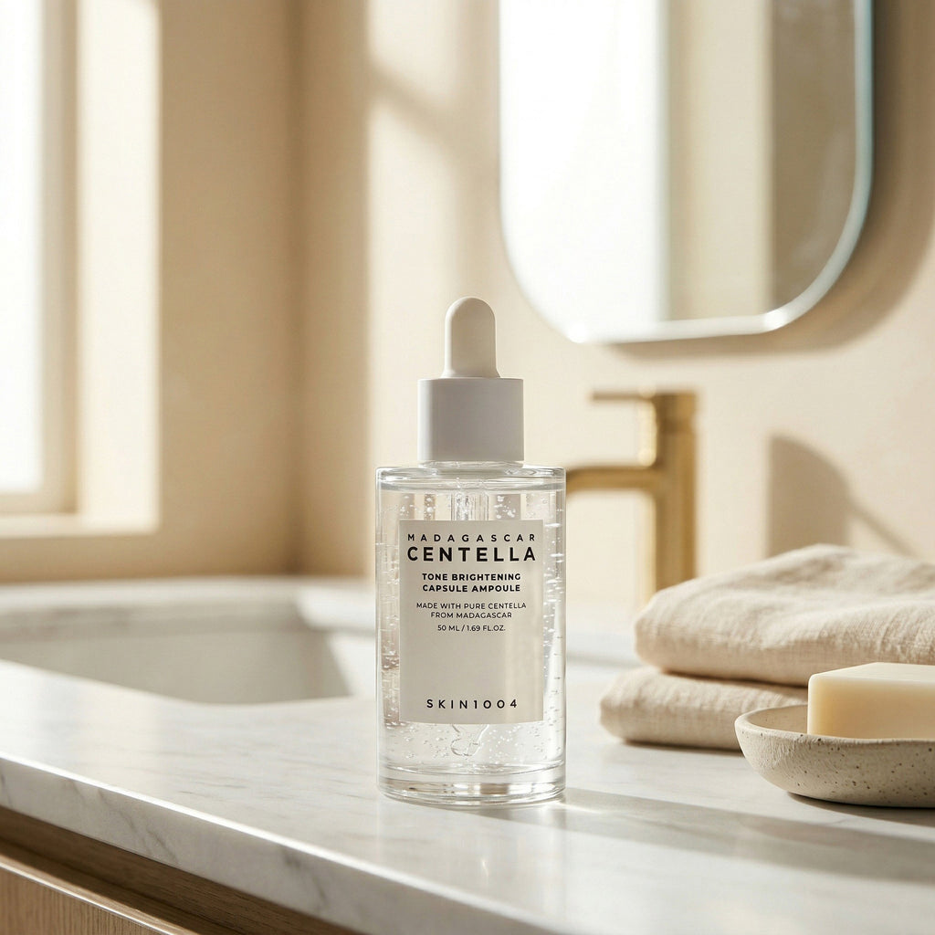Skin1004 — Madagascar Centella Tone Brightening Capsule Ampoule 50ml — contexto de ritual de skincare